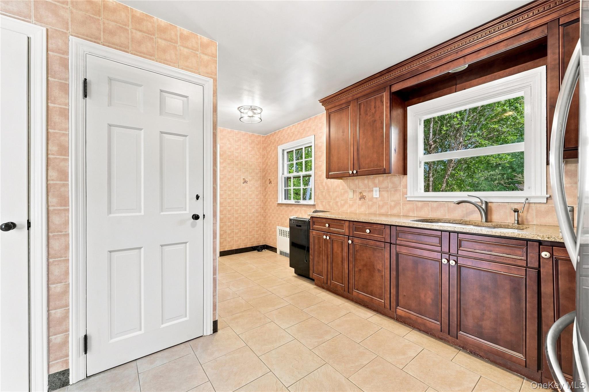 58 S Ketcham Avenue Property Photo 11