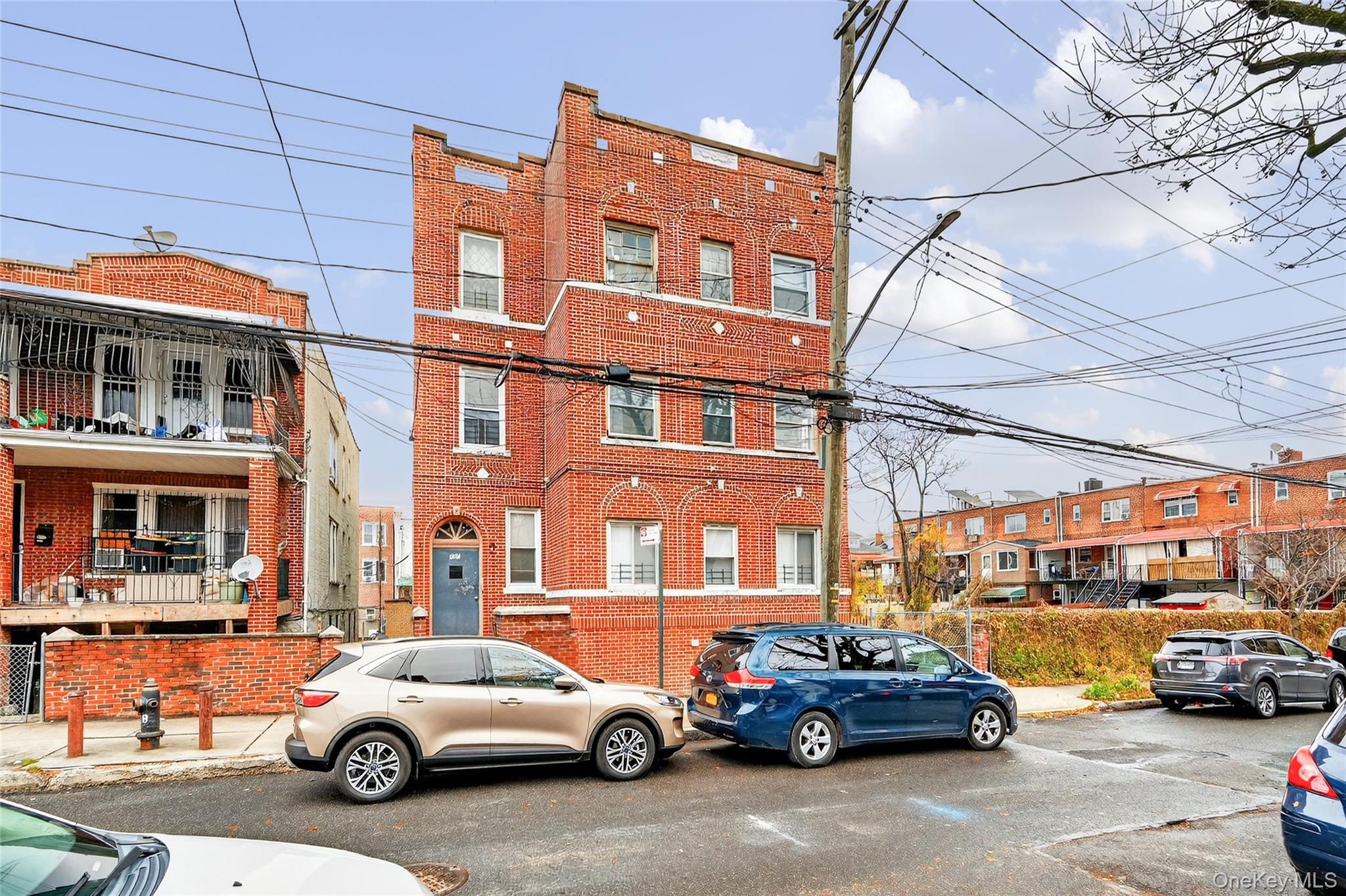 759 E 221st Street Property Photo 2