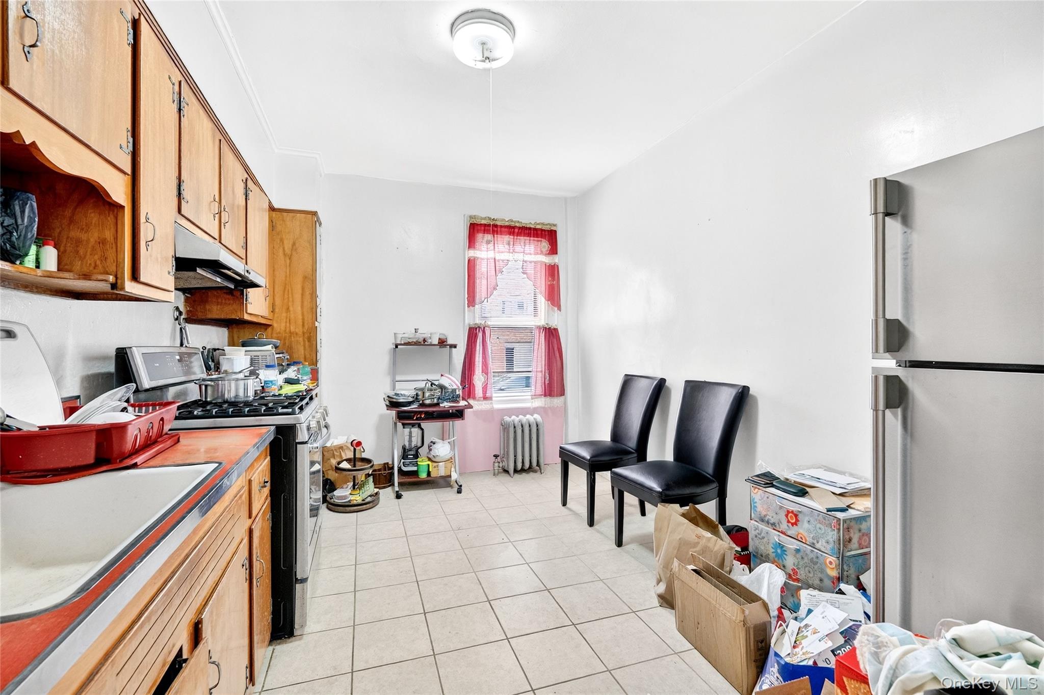 759 E 221st Street Property Photo 11