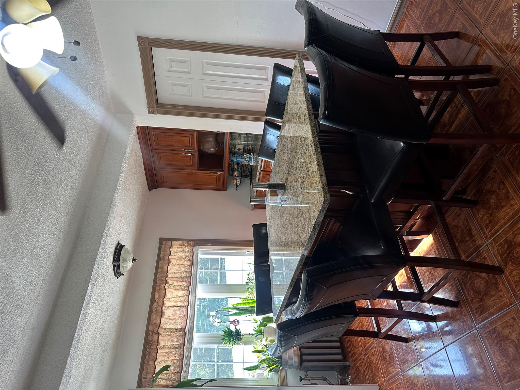 242 Sommerville Place Property Photo 7