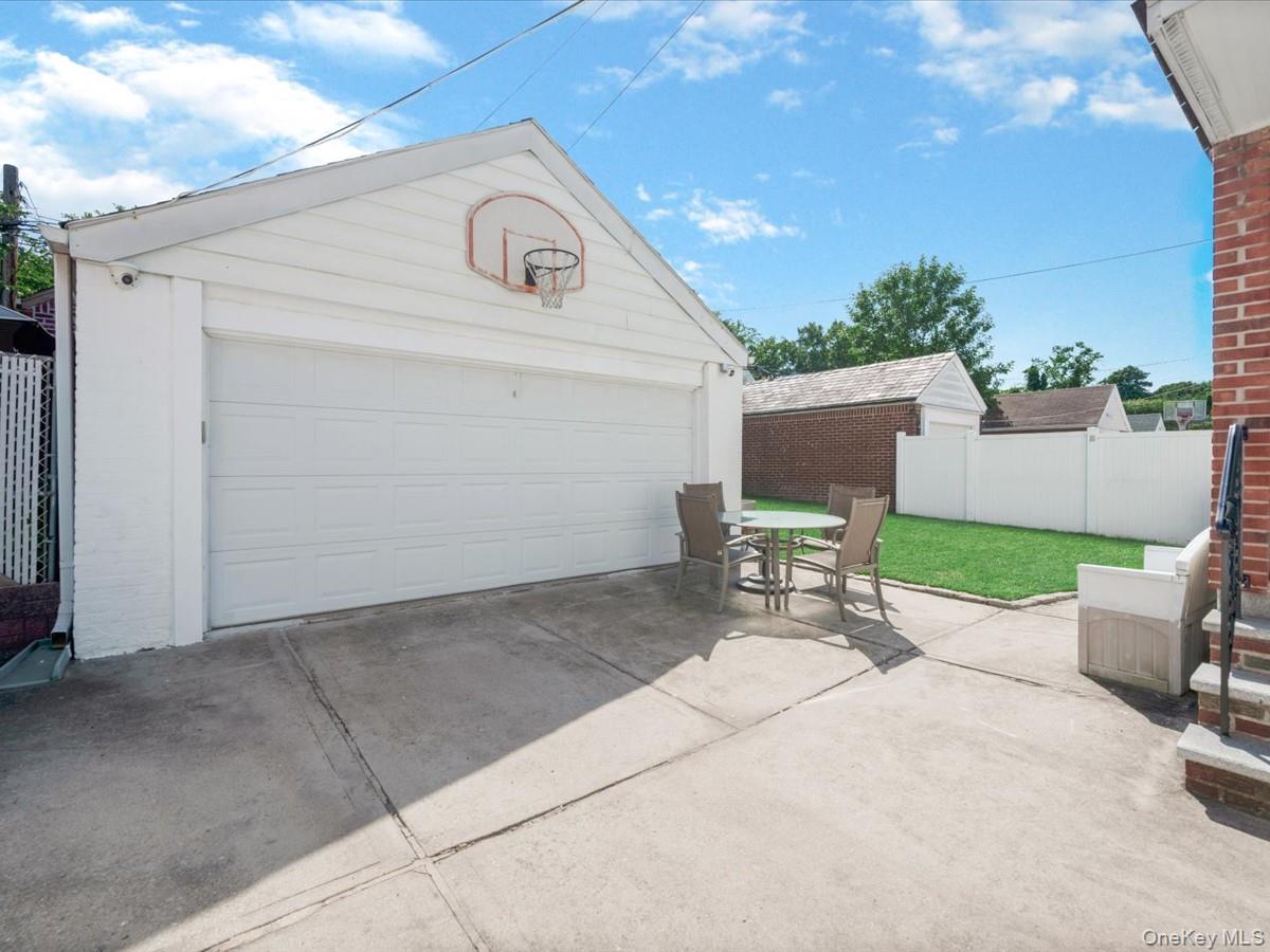 7307 185th Street Property Photo 29