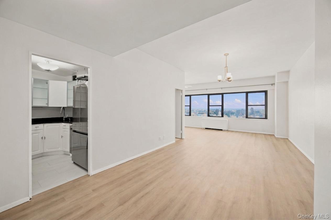 1020 Grand Concourse 24m Property Photo 3