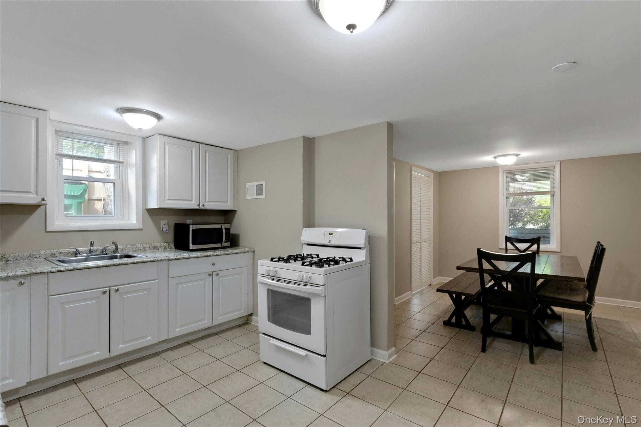 1 S Remsen Avenue Property Photo 15