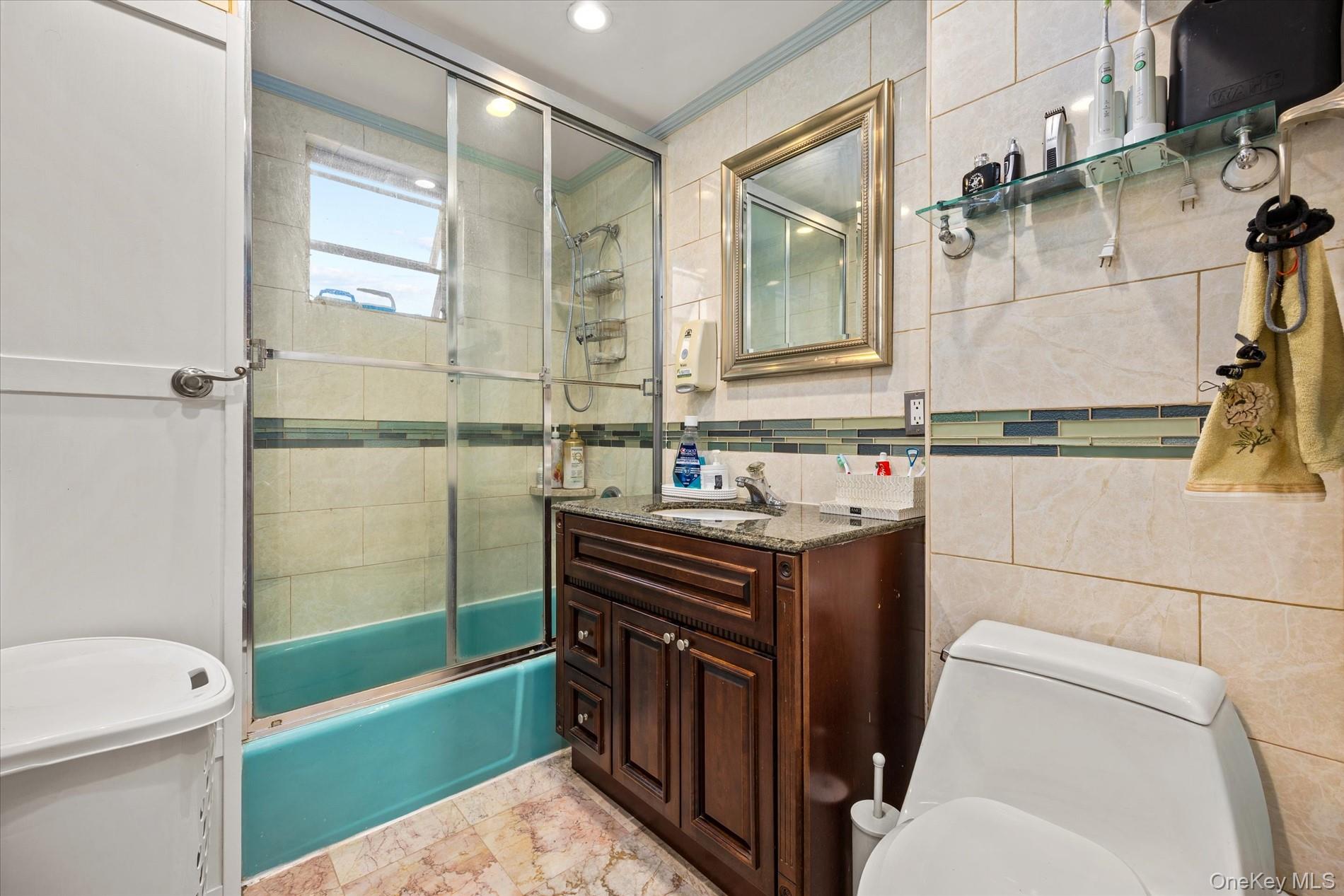 10723 86th Street Property Photo 17
