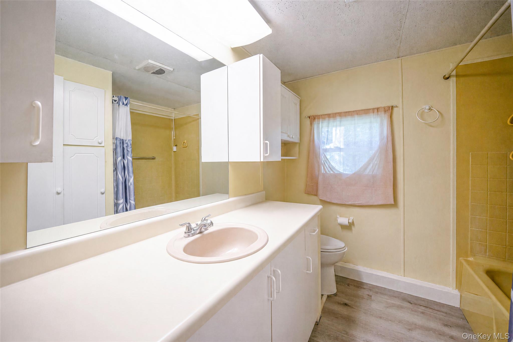 703 Fresh Pond Ave 48 Property Photo 6