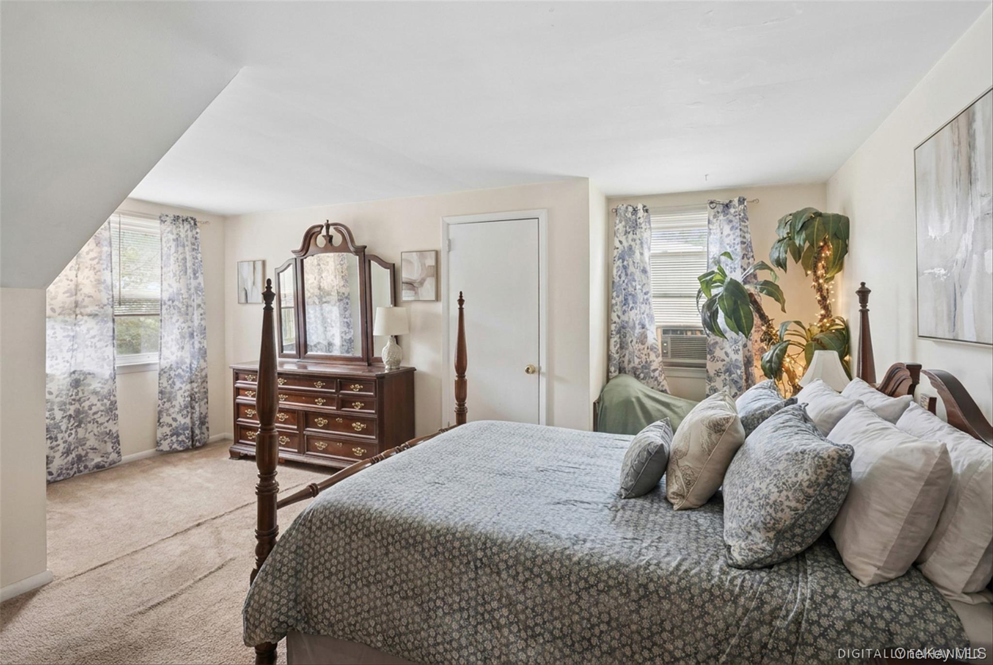 926 Lester Avenue Property Photo 13