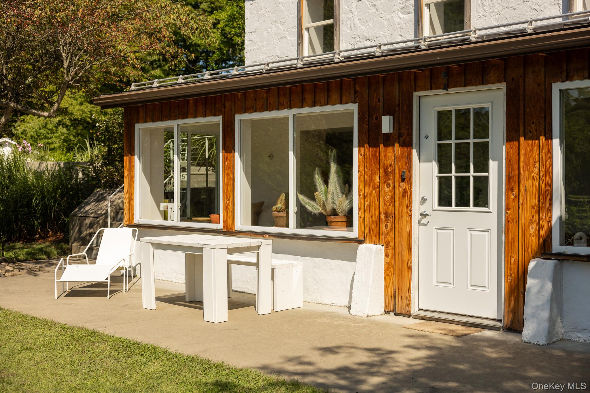 19 Cottage Lane Property Photo 7