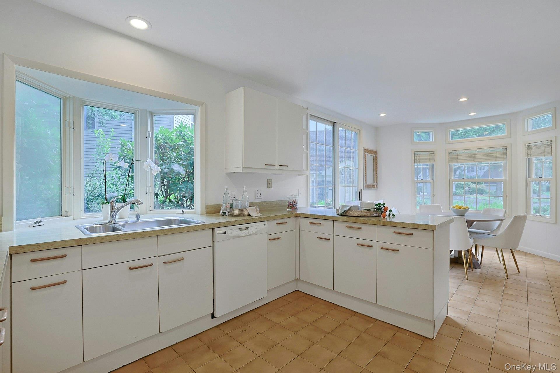 12 Westhaven Lane Property Photo 8