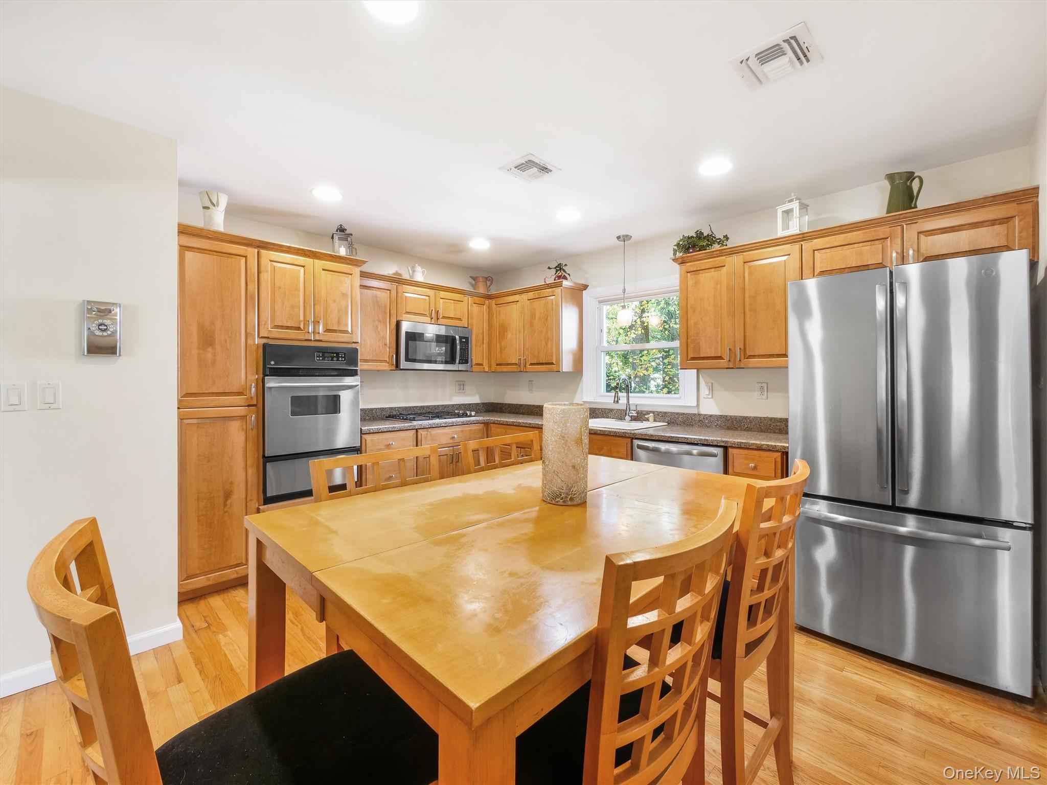 97 Grandview Avenue Property Photo 14
