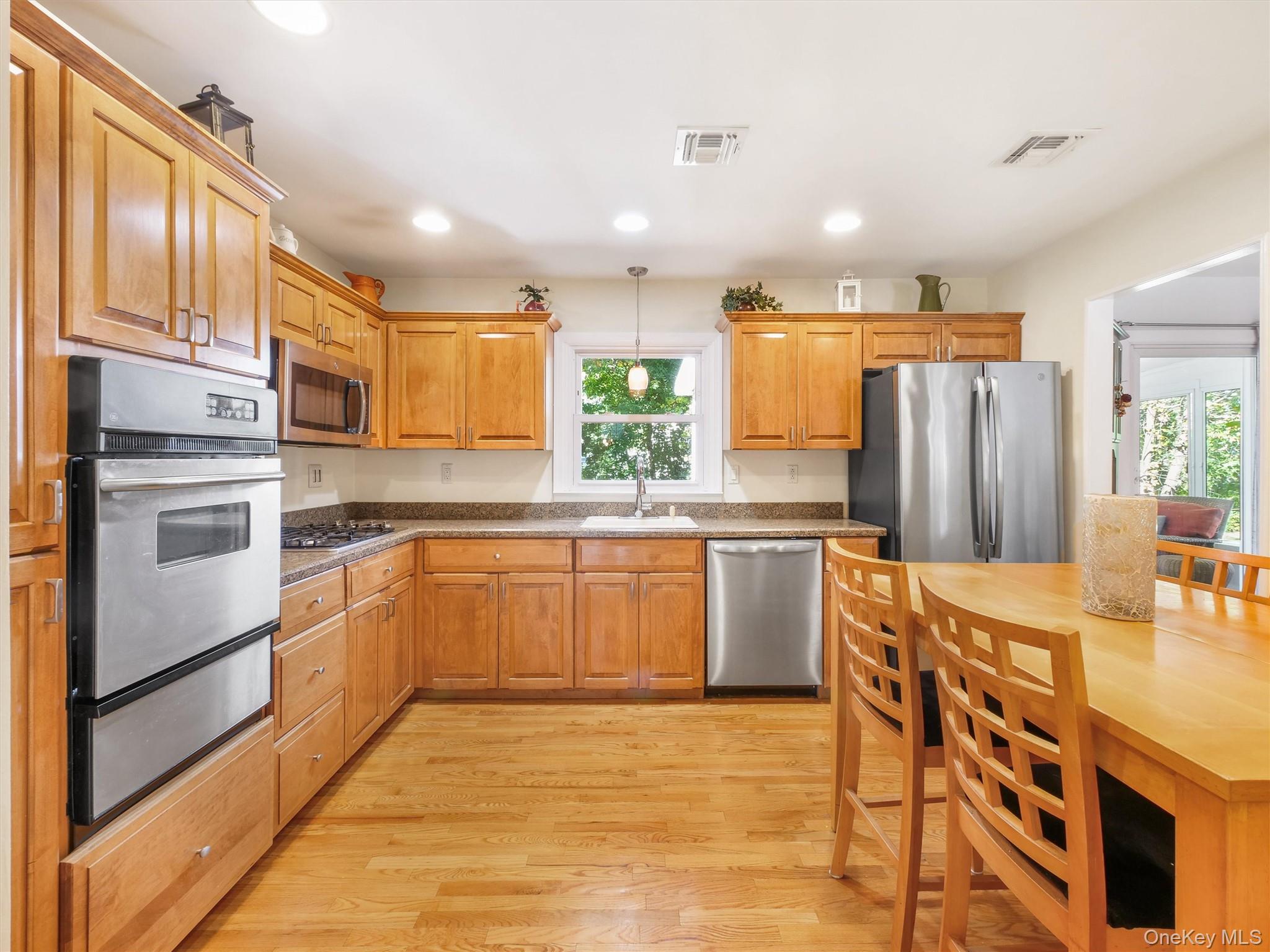 97 Grandview Avenue Property Photo 17