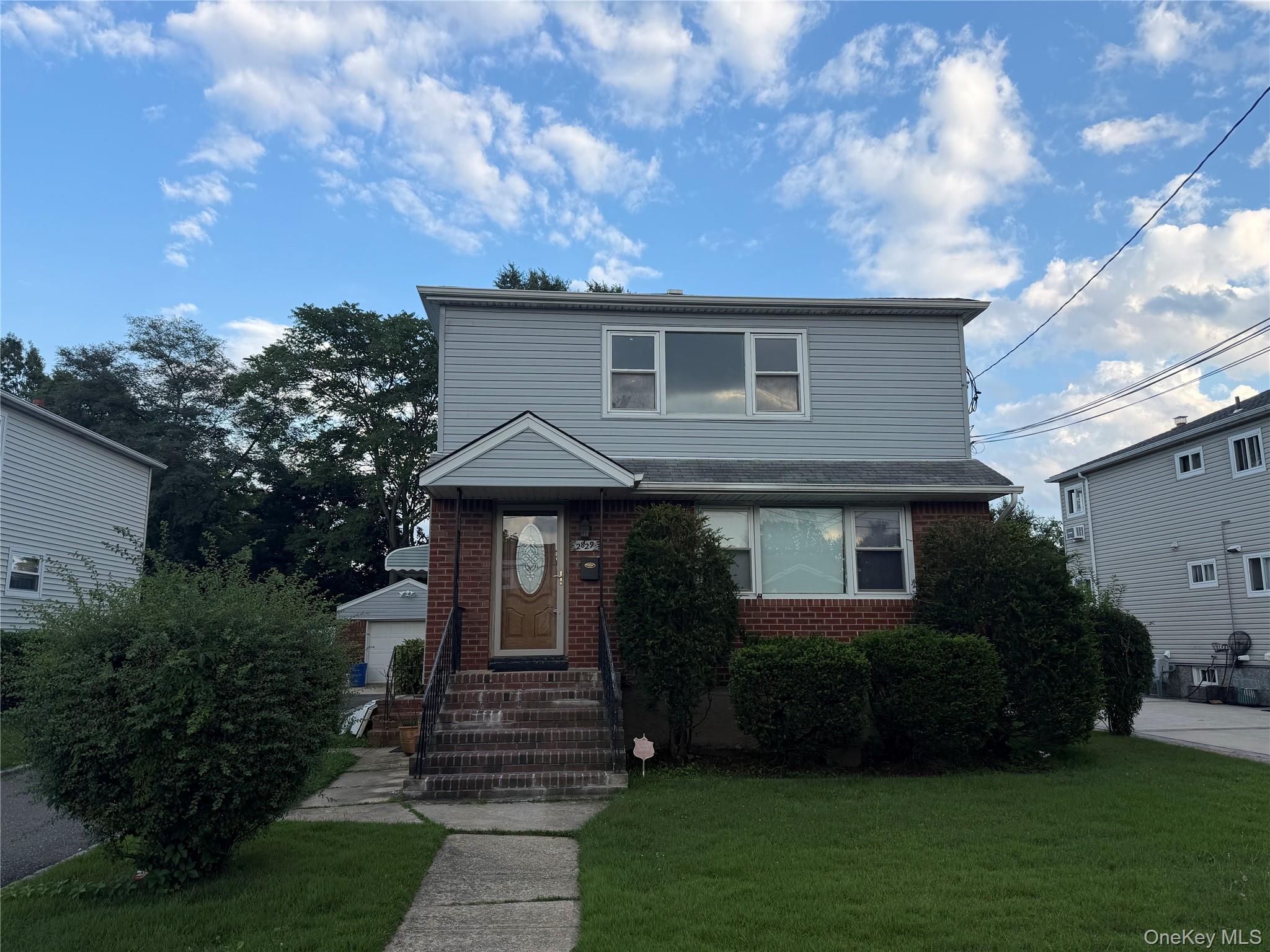 2829 Elm Street Property Photo 1