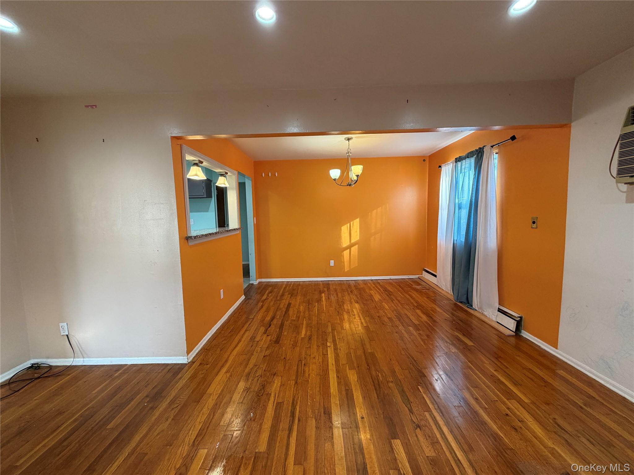 2829 Elm Street Property Photo 6
