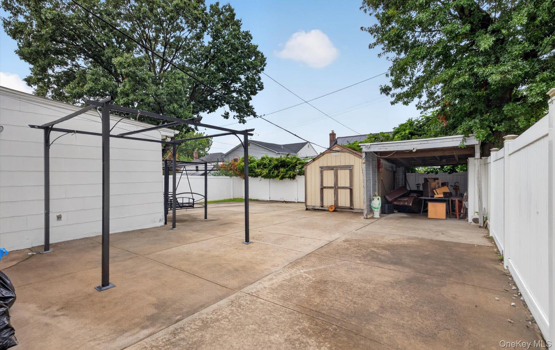 179 Sterling Road Property Photo 29