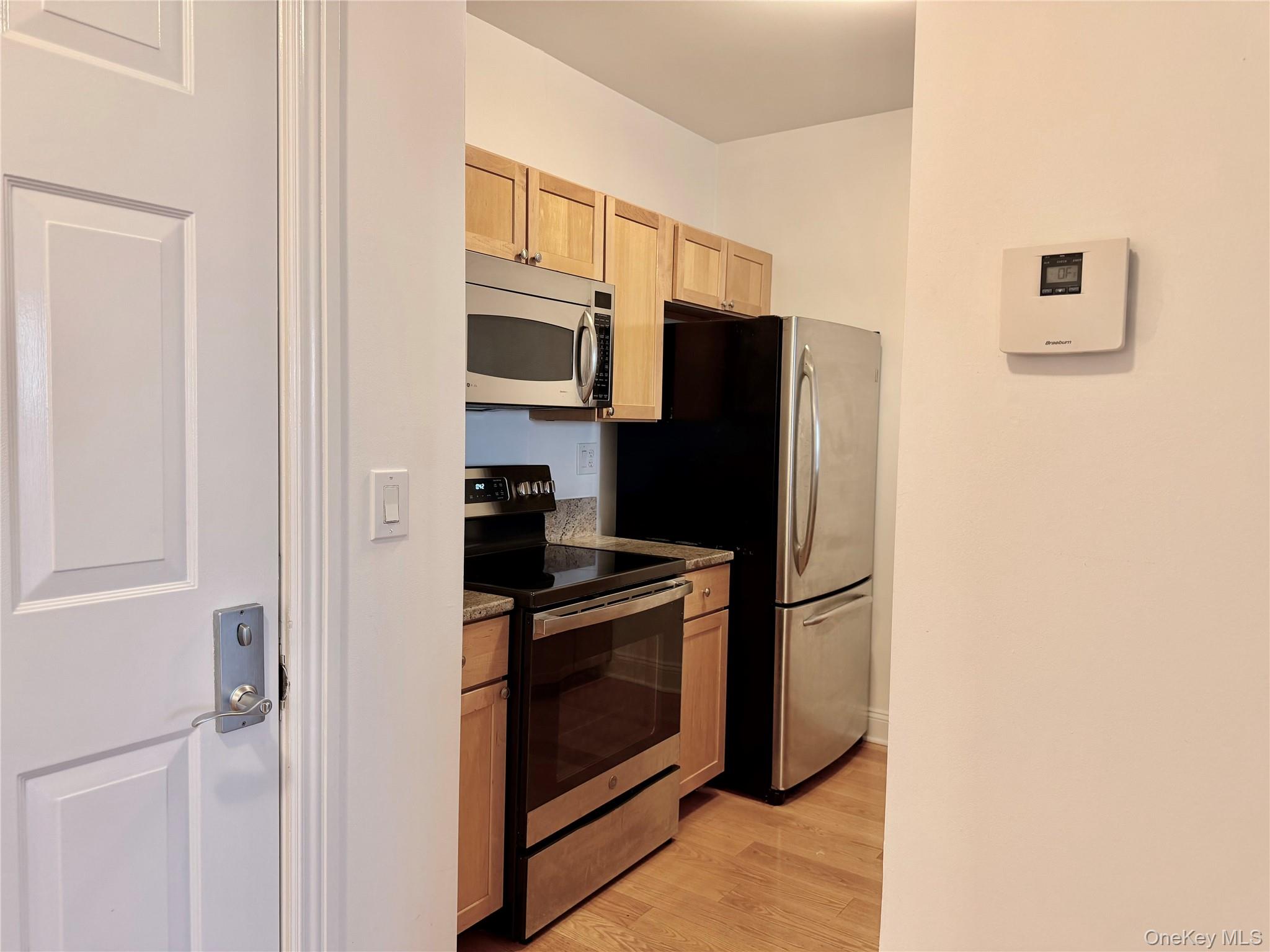 543 Main Street 714 Property Photo 11