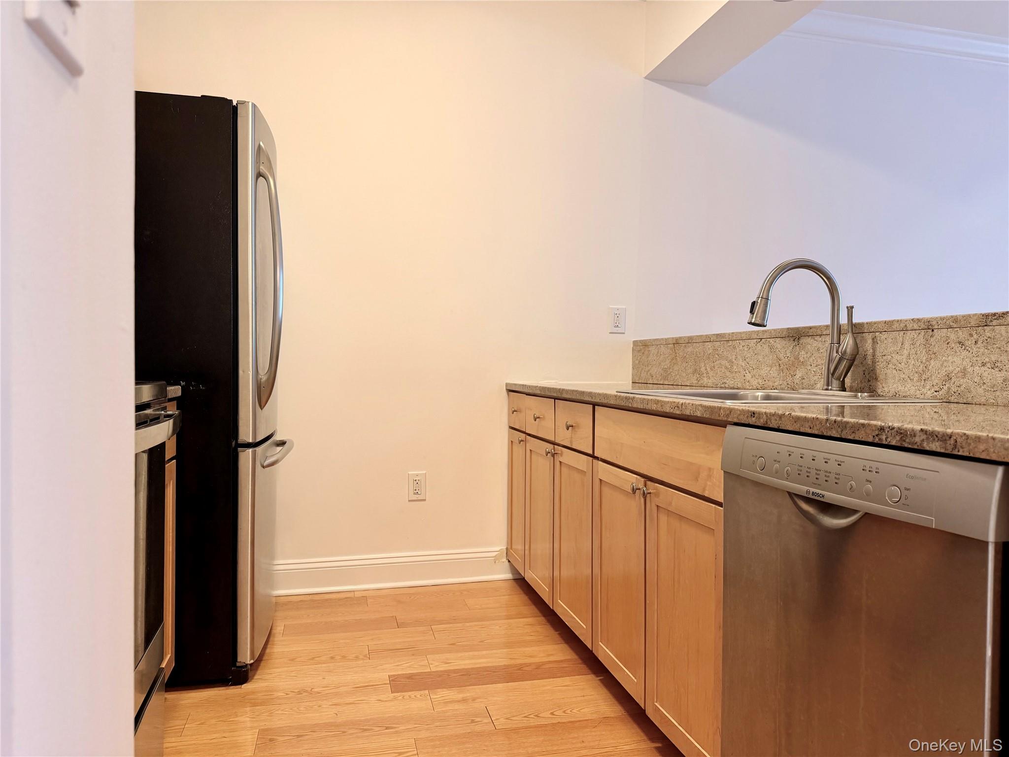 543 Main Street 714 Property Photo 12