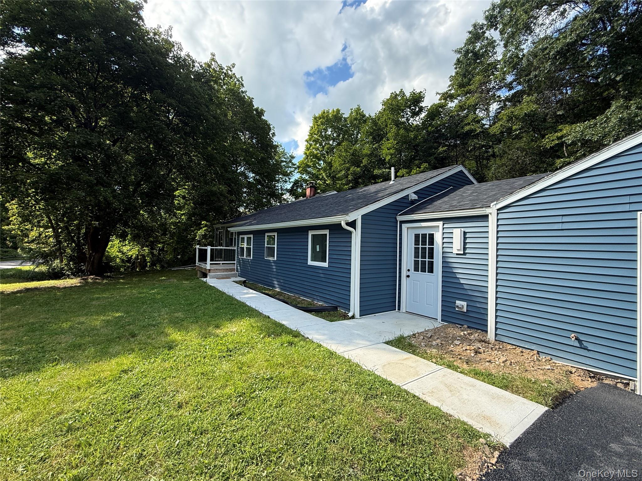 127 Spring Lake Road Property Photo 5