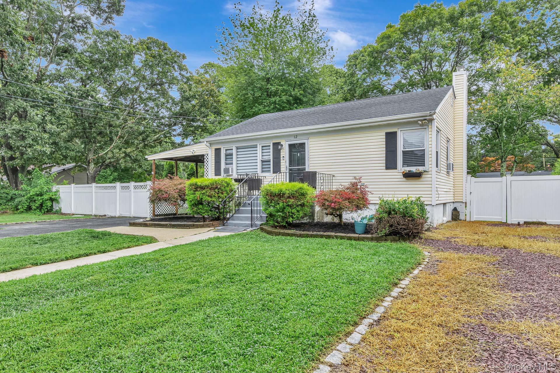 12 Dover Avenue Property Photo 3