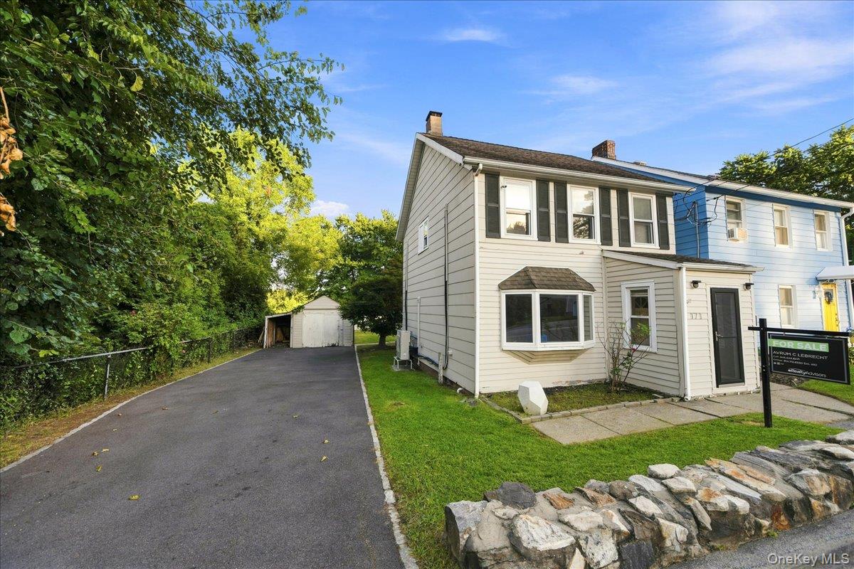 171 Westchester Avenue Property Photo 2