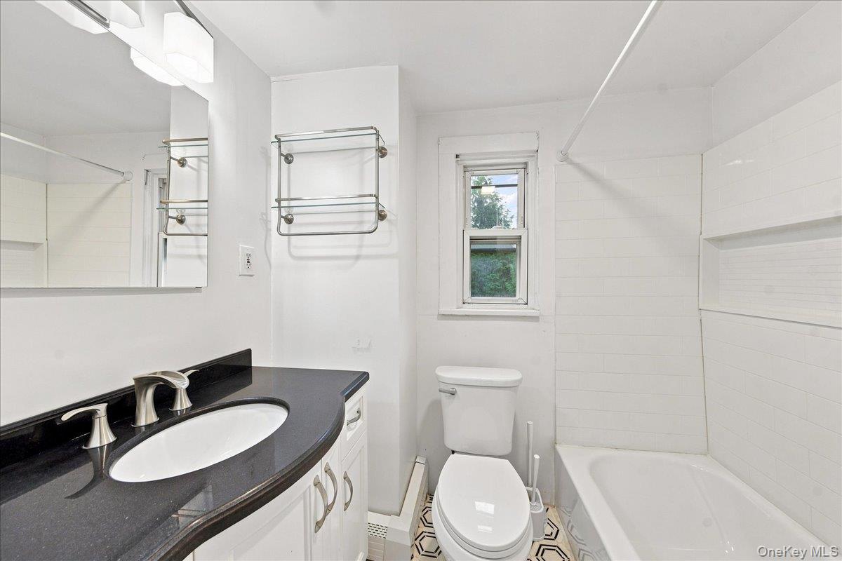 171 Westchester Avenue Property Photo 20