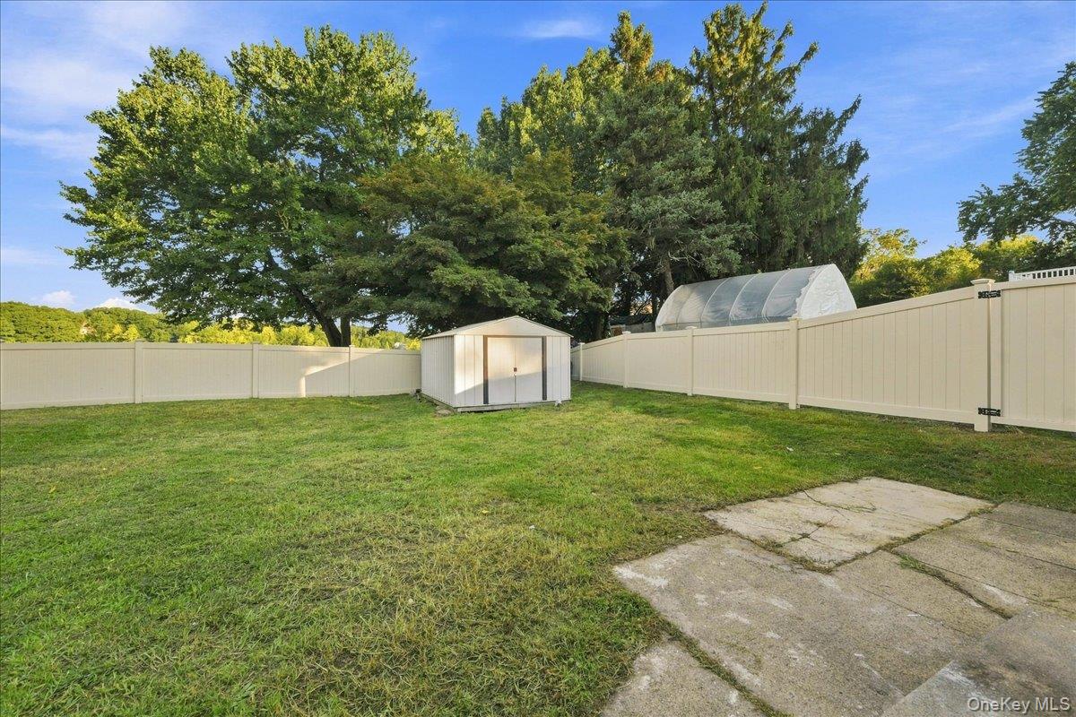 171 Westchester Avenue Property Photo 24