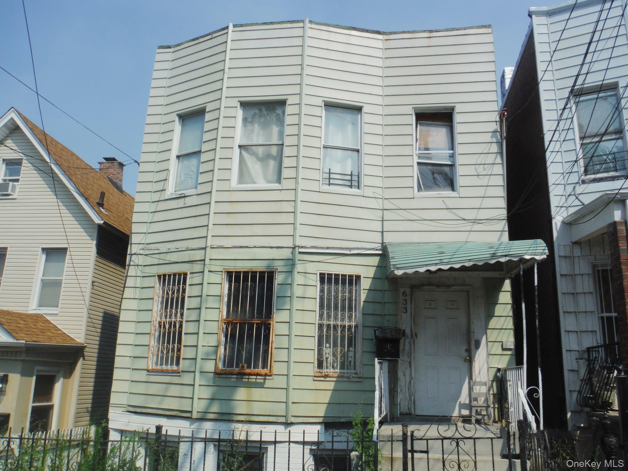 633 Baker Avenue Property Photo 1