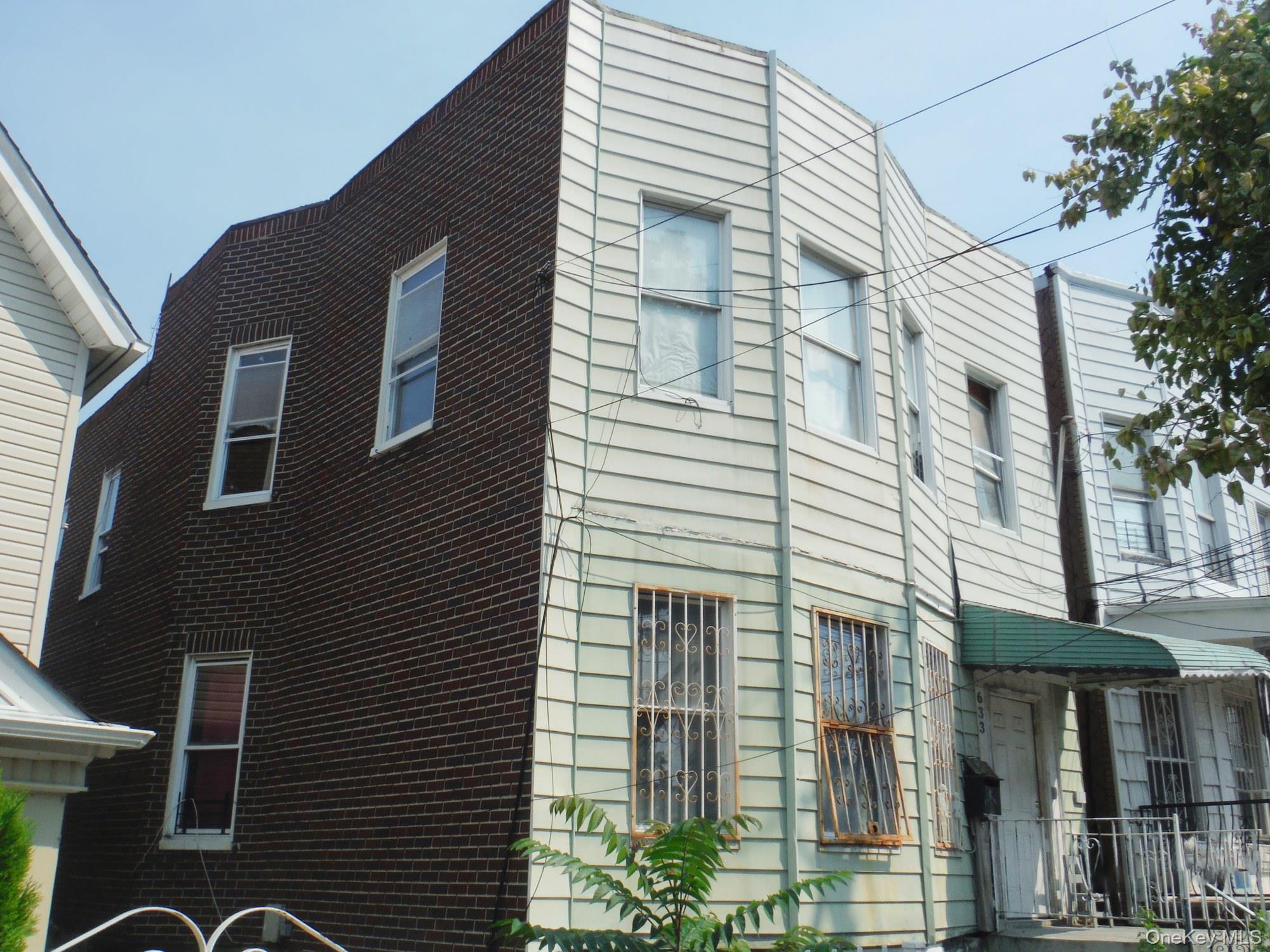 633 Baker Avenue Property Photo 2