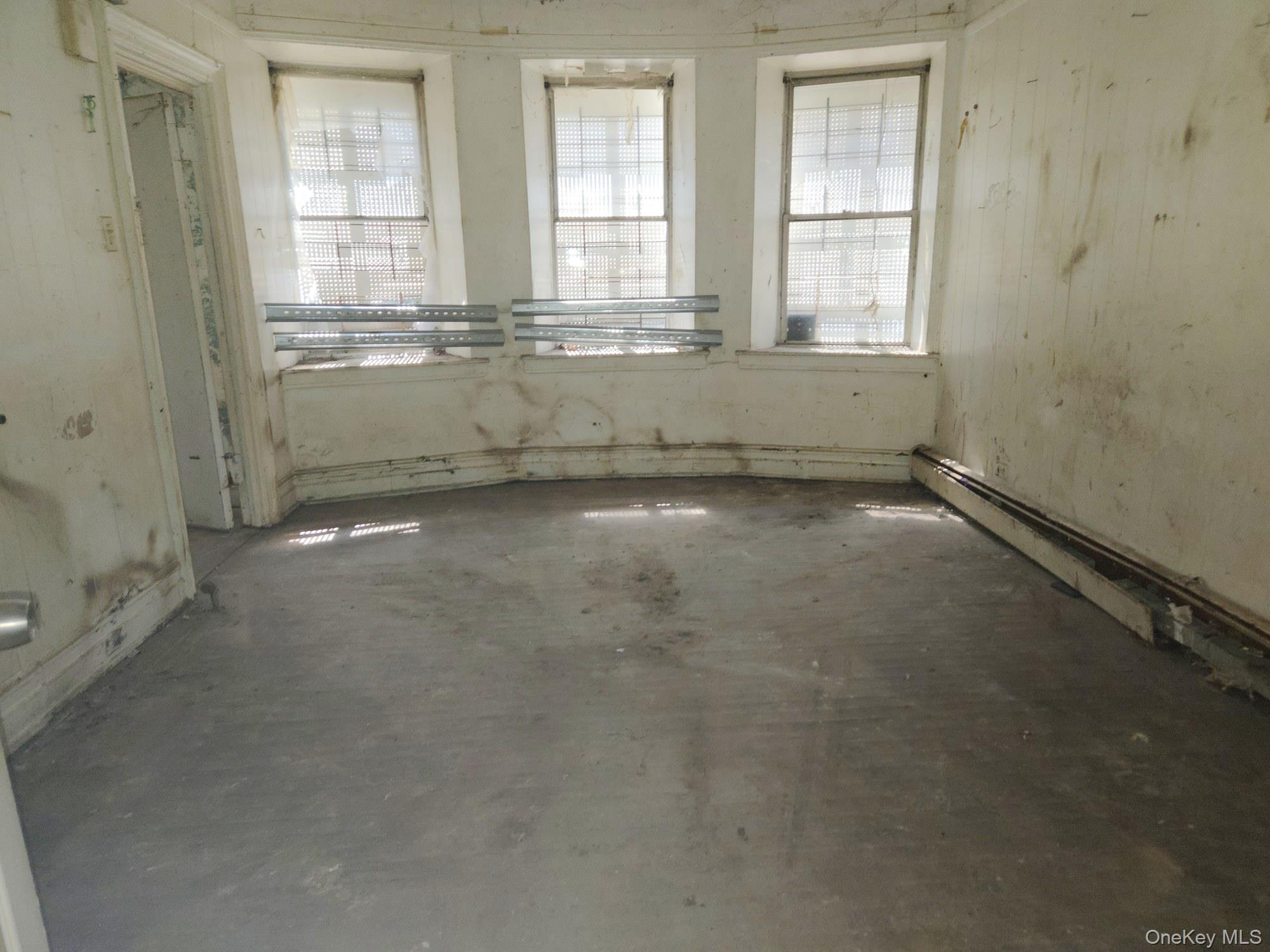 633 Baker Avenue Property Photo 7