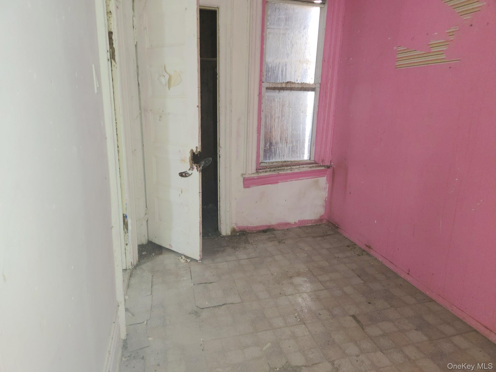 633 Baker Avenue Property Photo 11