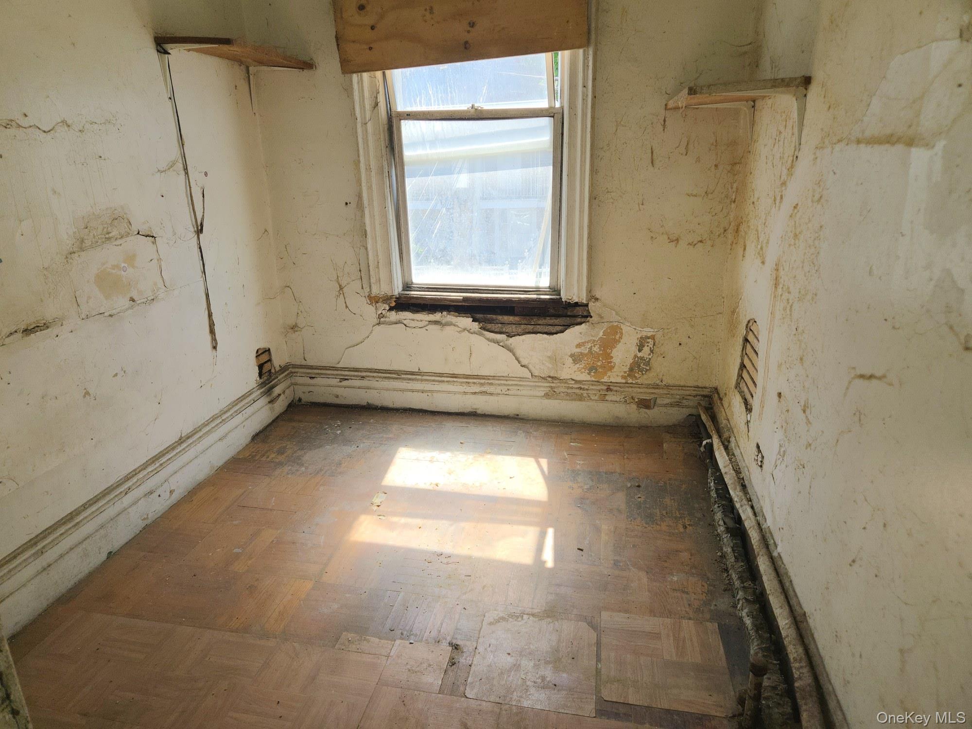 633 Baker Avenue Property Photo 20