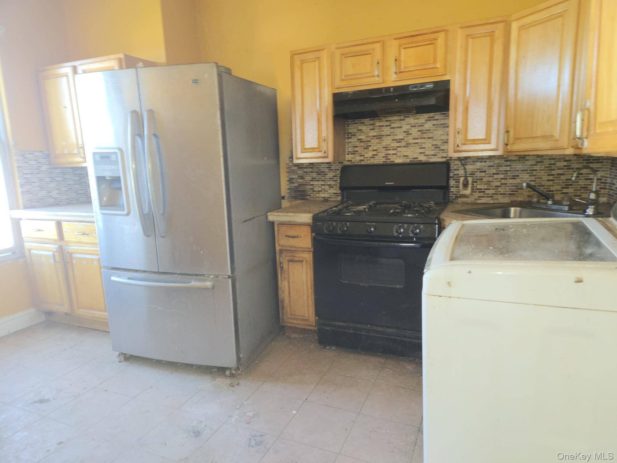 633 Baker Avenue Property Photo 27