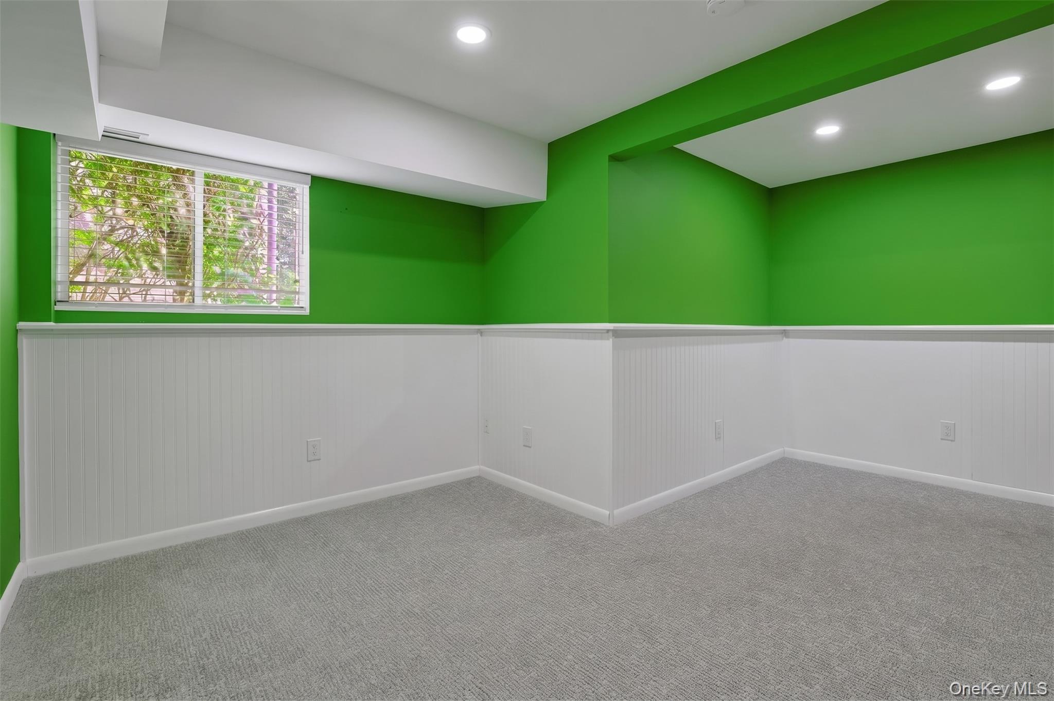 13 James Court Property Photo 24