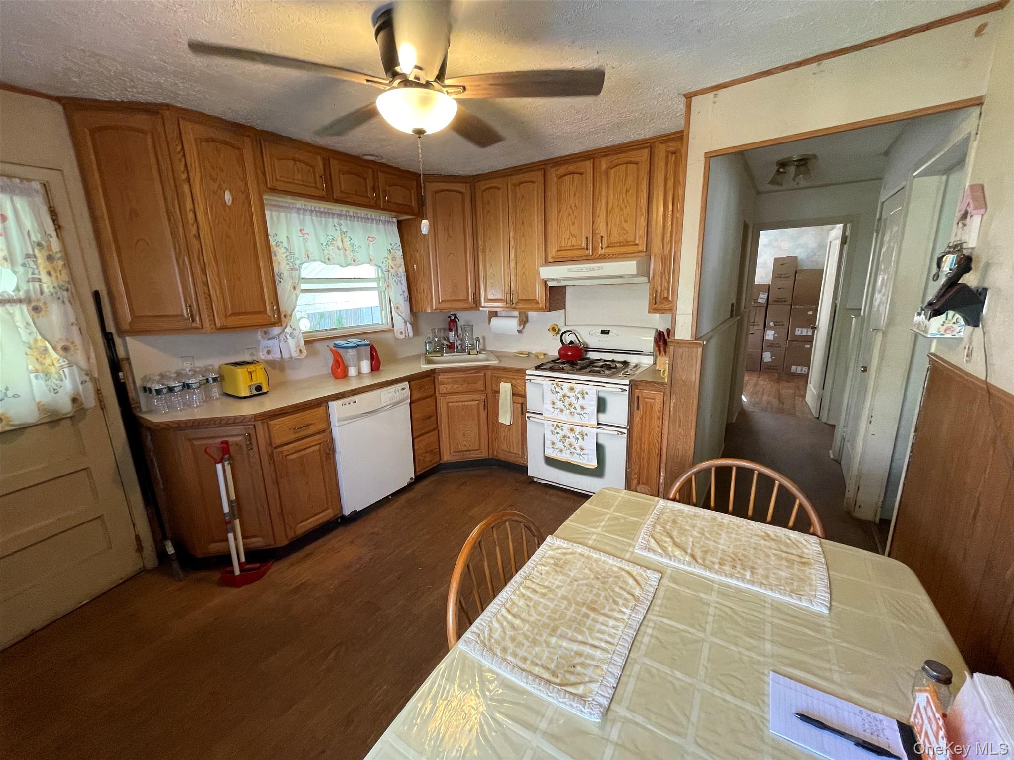 16 Heathcote Road Property Photo 5
