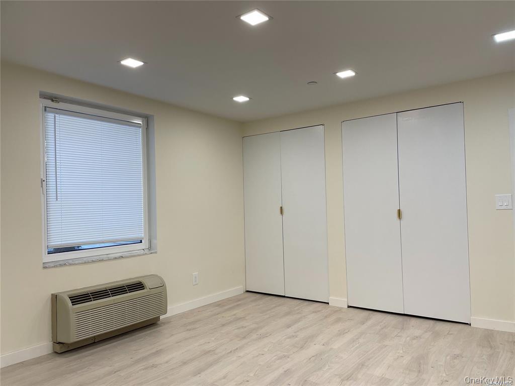 100 Great Neck Road 1a Property Photo 11