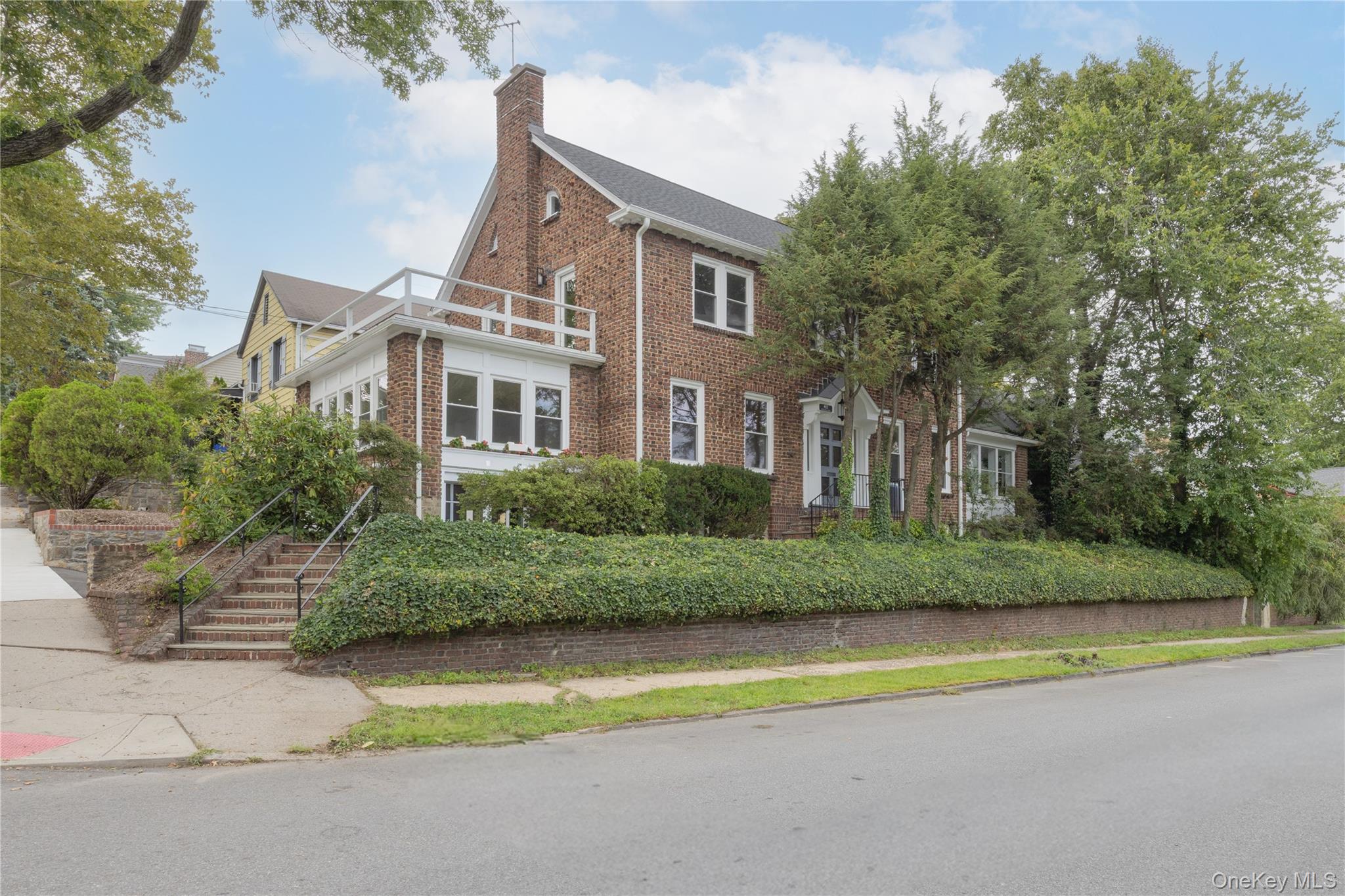 402 Westchester Avenue Property Photo 2