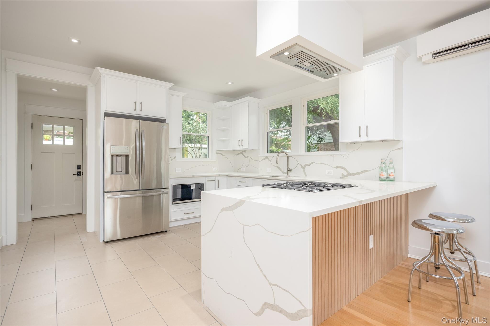 402 Westchester Avenue Property Photo 12