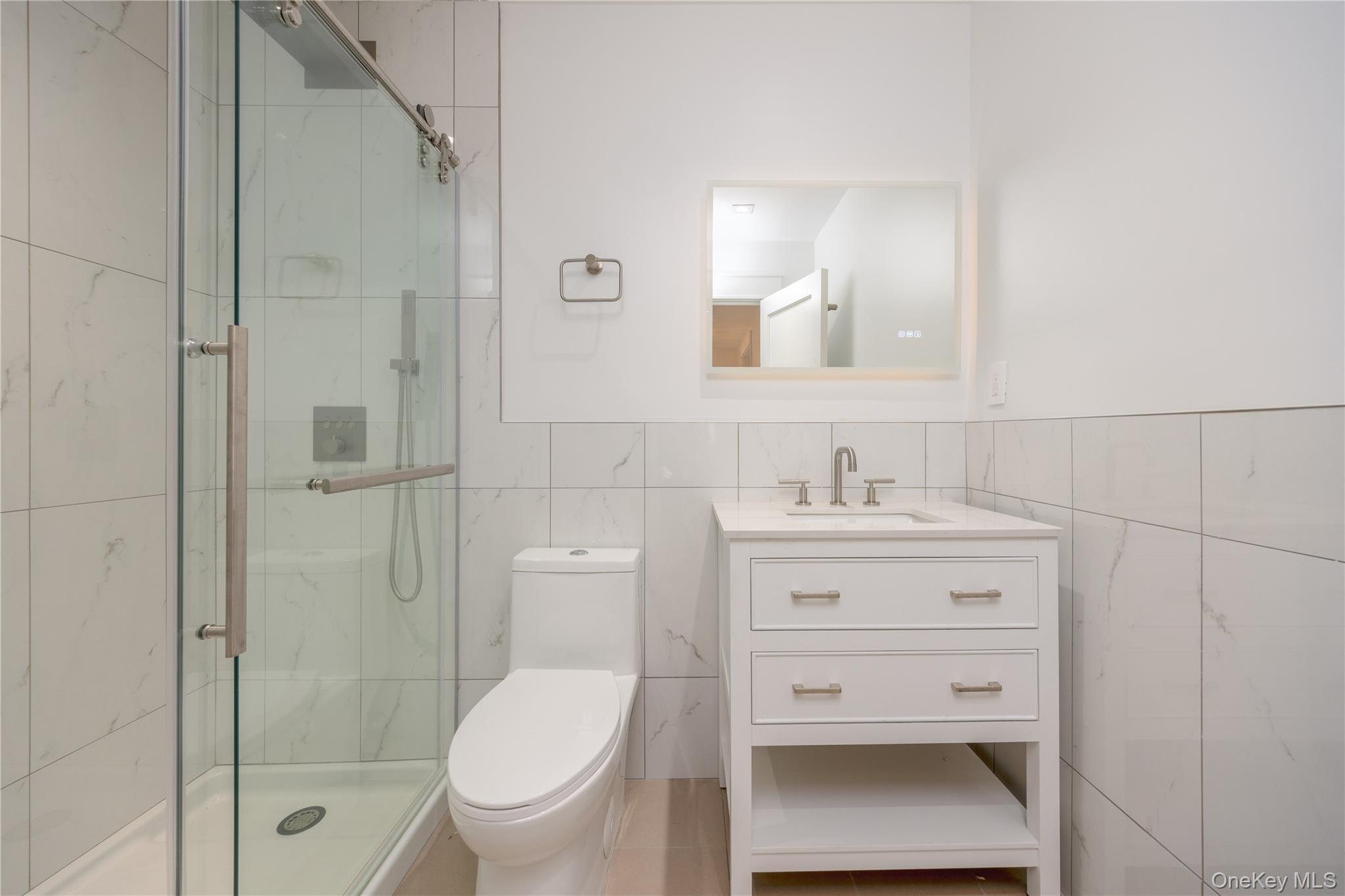 402 Westchester Avenue Property Photo 17