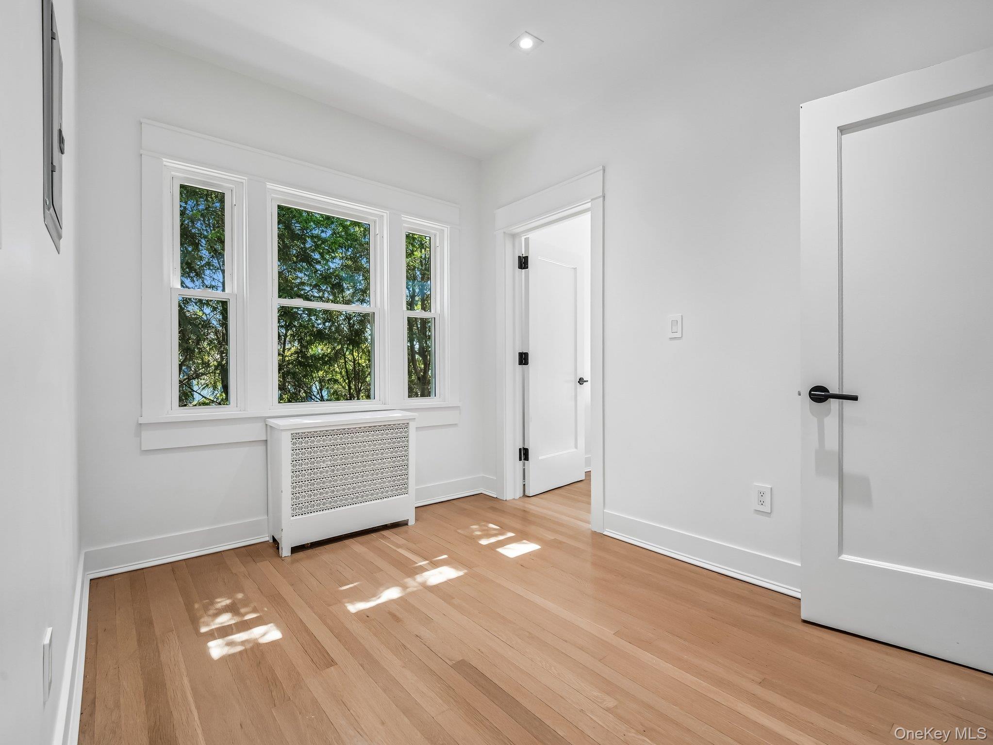 402 Westchester Avenue Property Photo 26