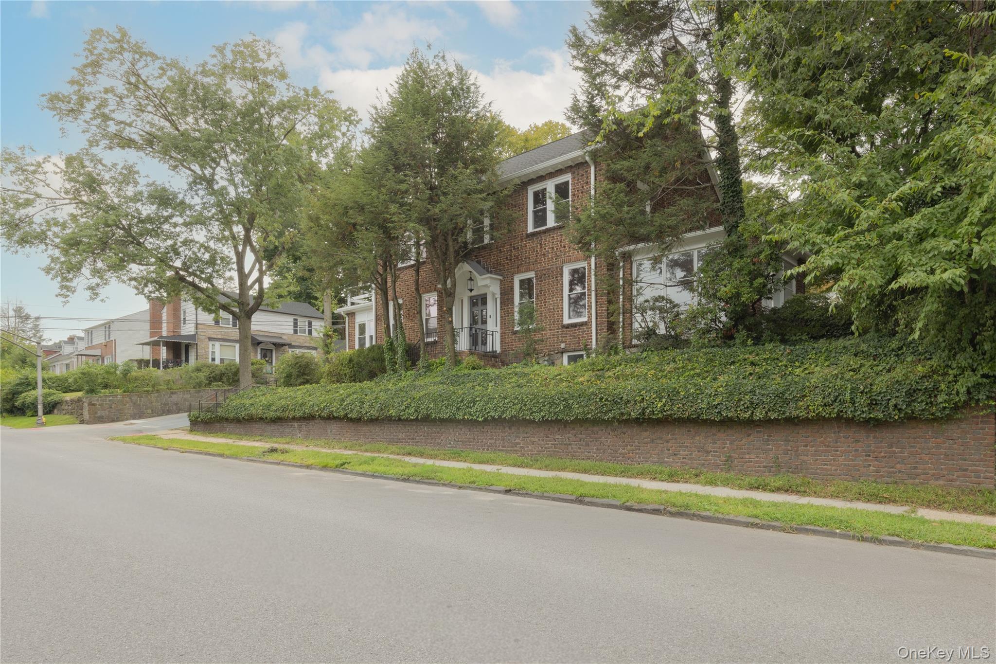 402 Westchester Avenue Property Photo 38