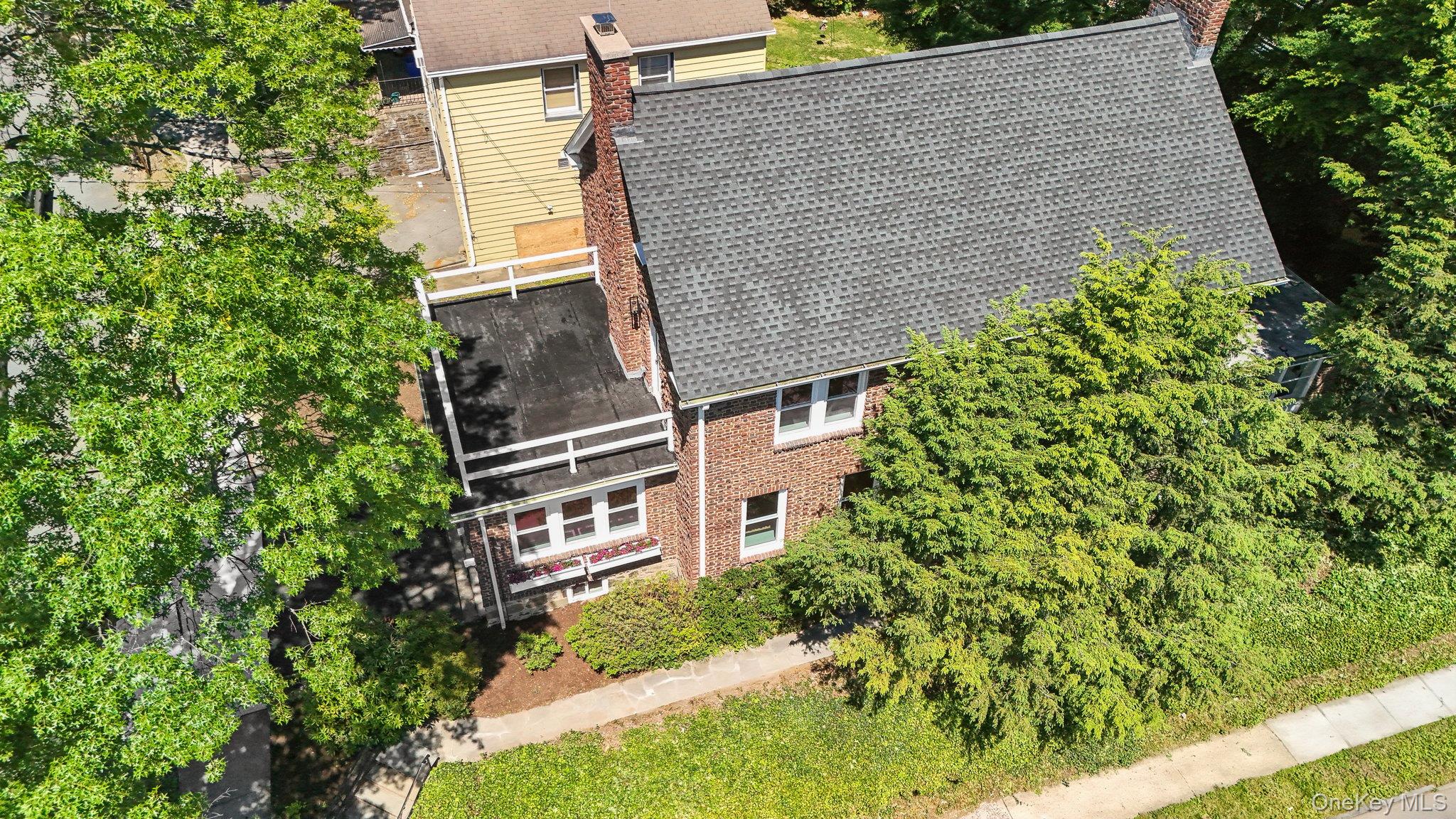 402 Westchester Avenue Property Photo 39
