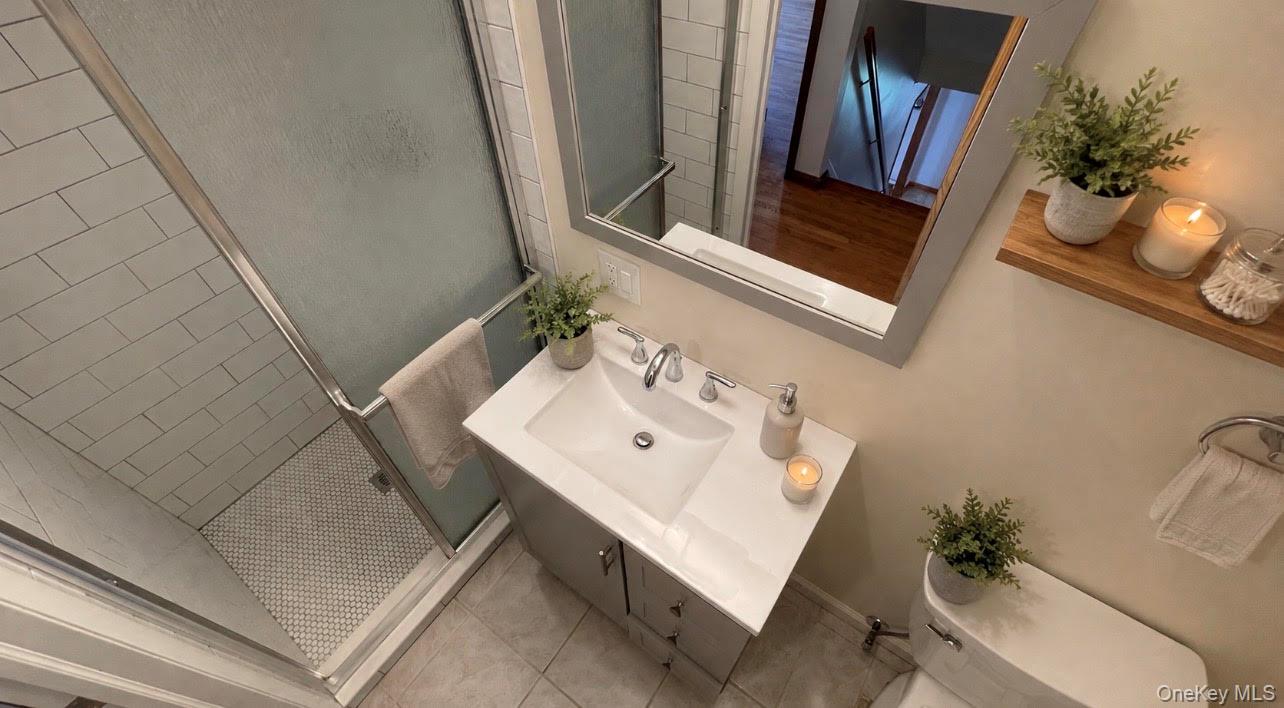 3995 New Road Property Photo 12