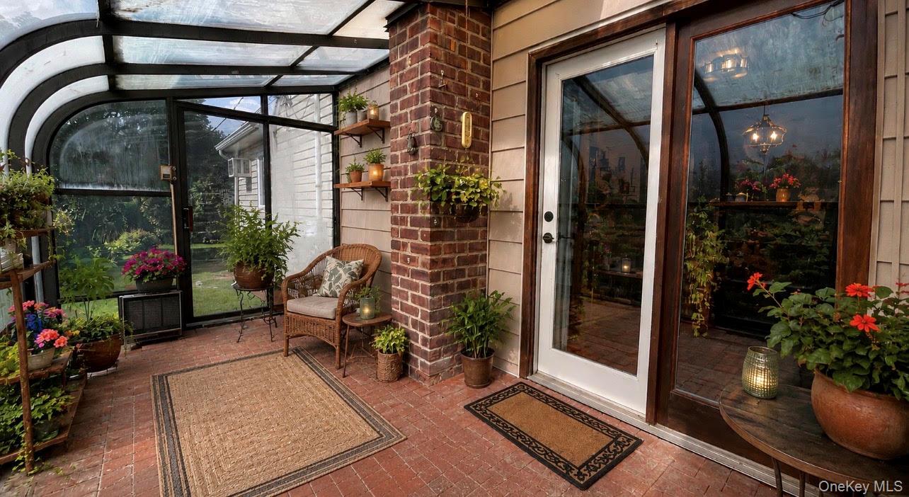 3995 New Road Property Photo 13