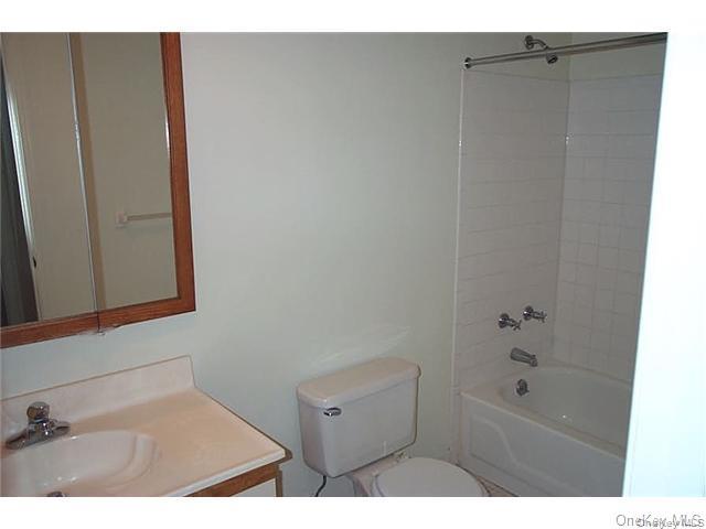 39 The Knolls Property Photo 8