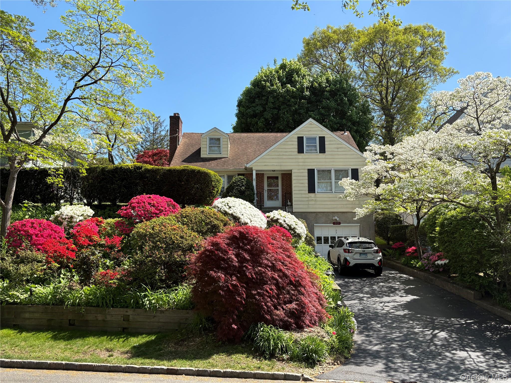 93 Avenue C Property Photo 1