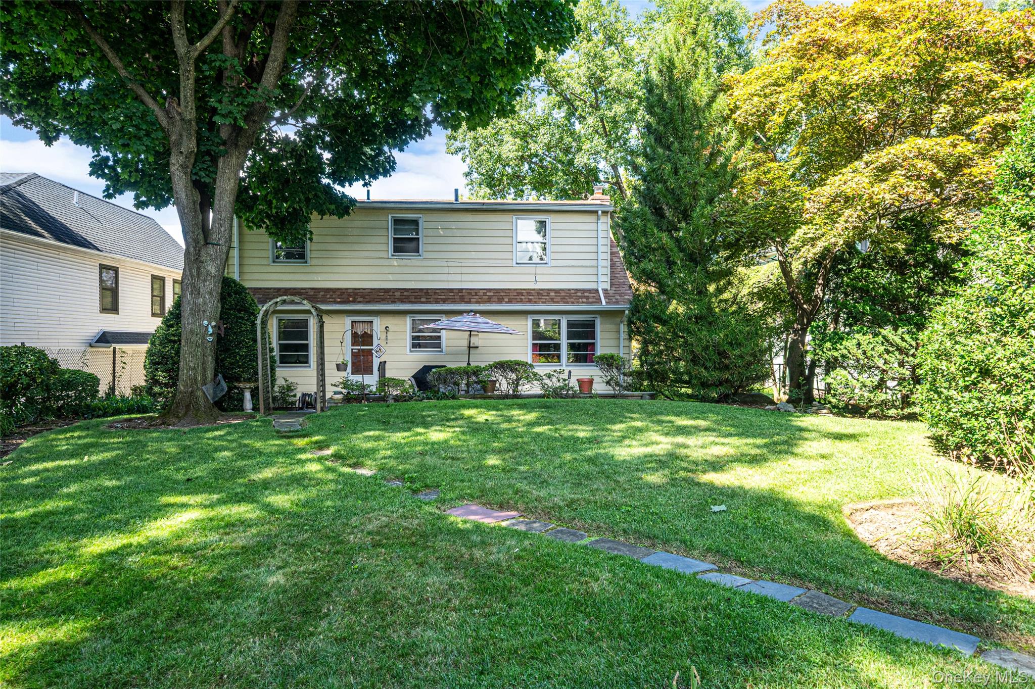93 Avenue C Property Photo 13