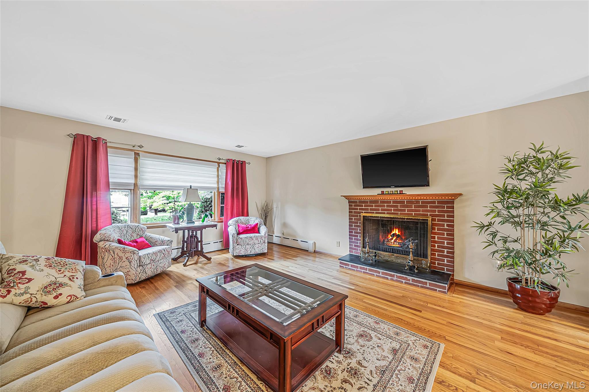 93 Avenue C Property Photo 19
