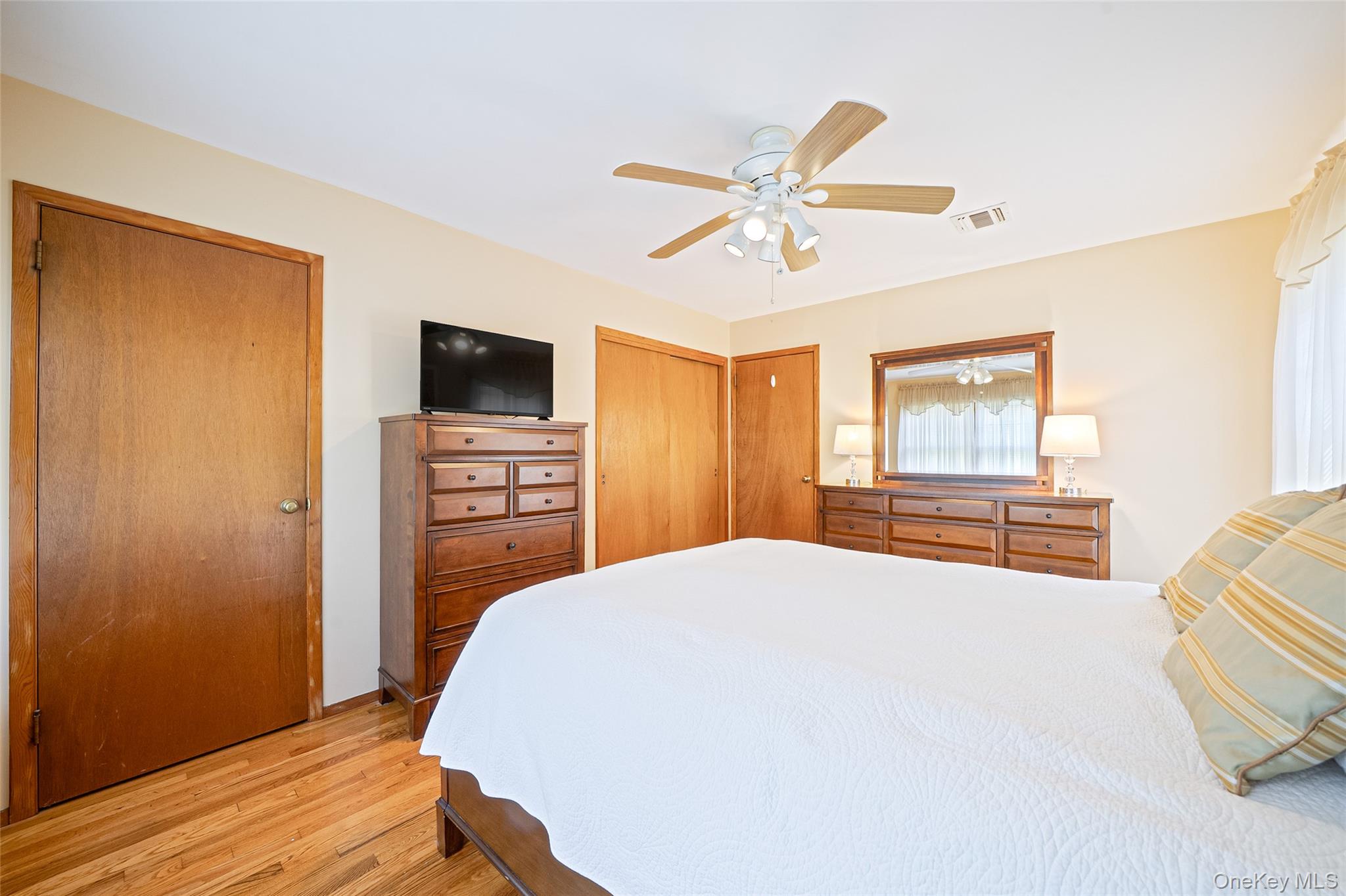 93 Avenue C Property Photo 32