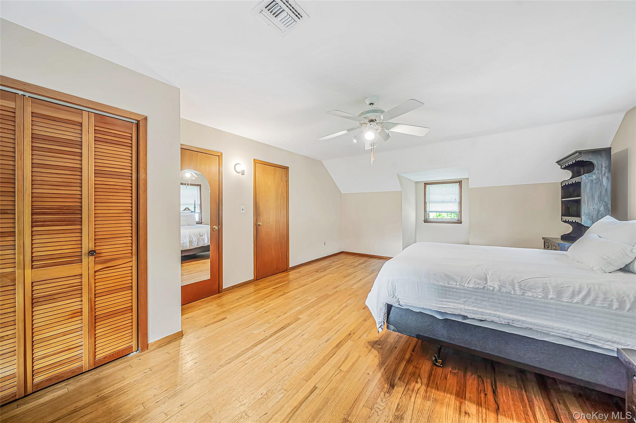 93 Avenue C Property Photo 33