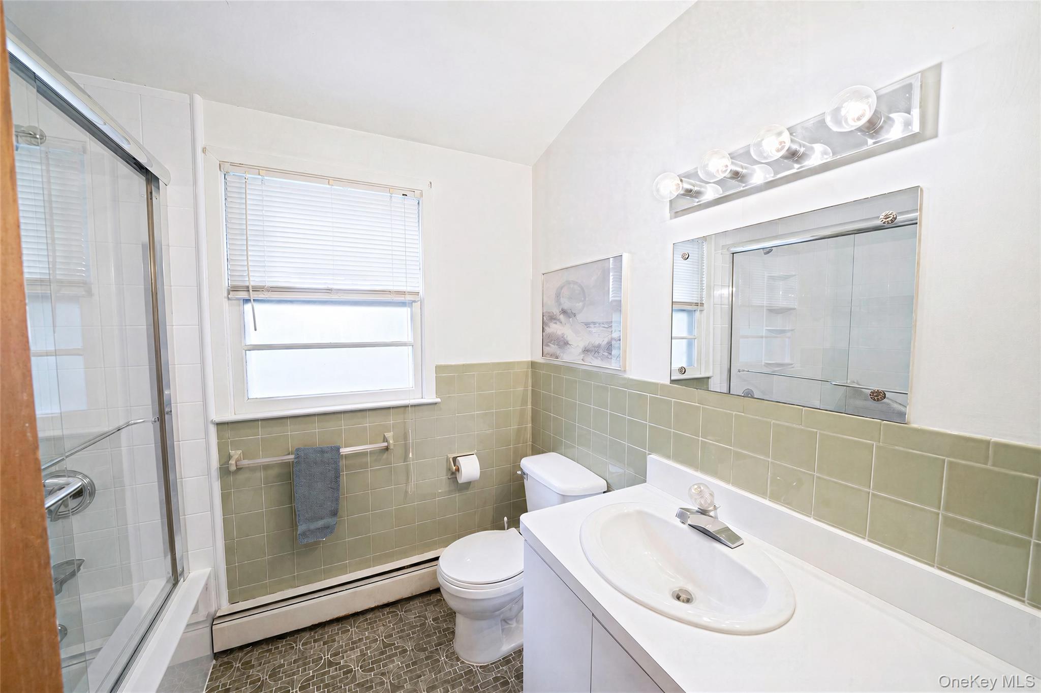 93 Avenue C Property Photo 35
