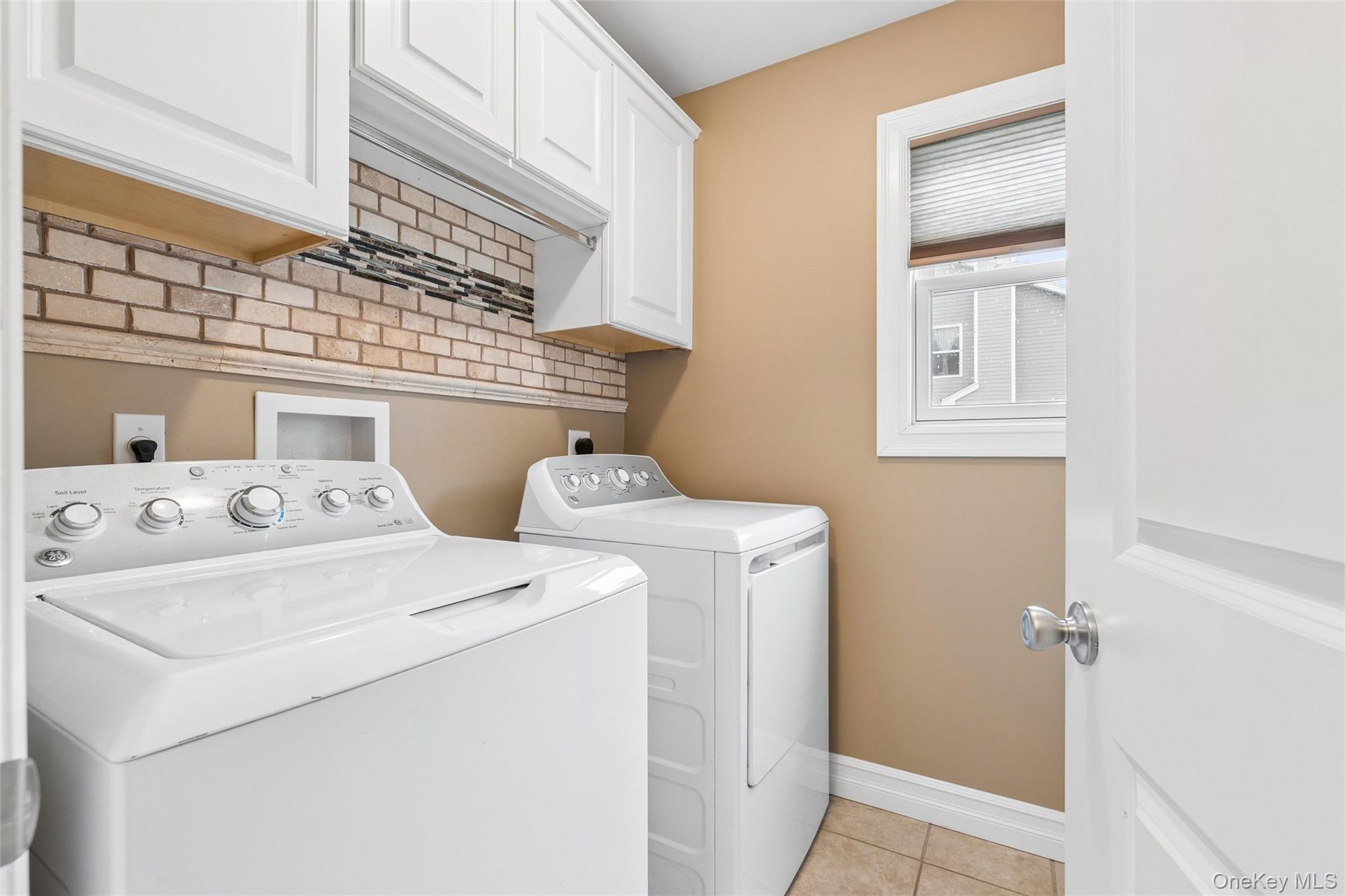 406 Carnation Drive Property Photo 16