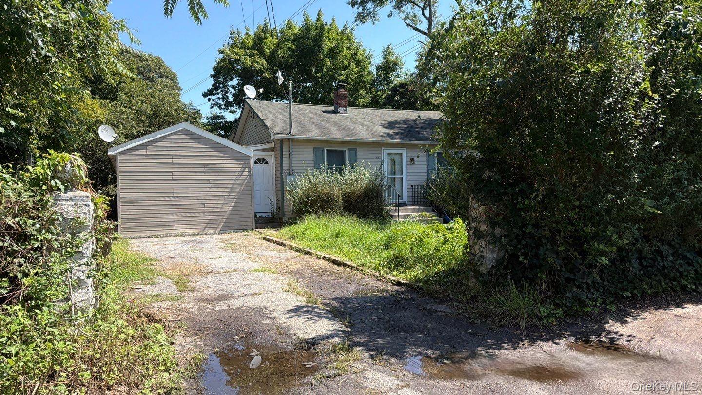448 Revilo Avenue Property Photo 1